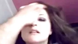 Kurva masturbira sex ...